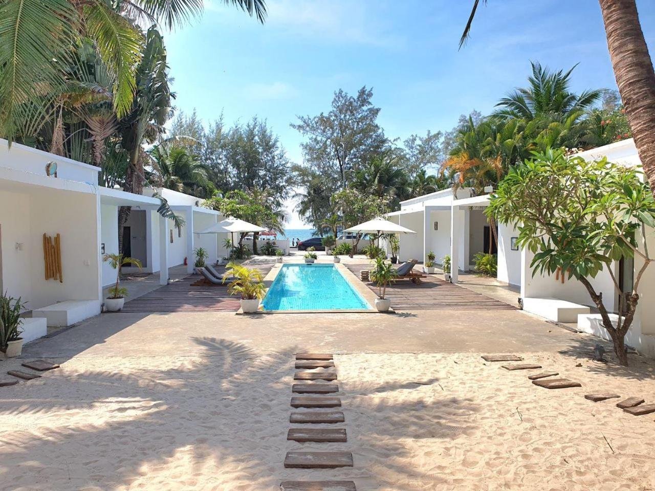 Mittali Beach Hotel Sihanoukville Exterior photo